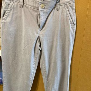 Liz Claiborne Classic Khaki Pants in Size 6